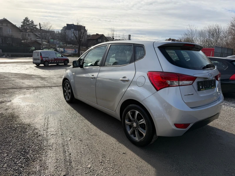 Hyundai Ix20 1.6 DIZEL, 116 коня , ПАРКТРОНИК, снимка 3 - Автомобили и джипове - 53596234