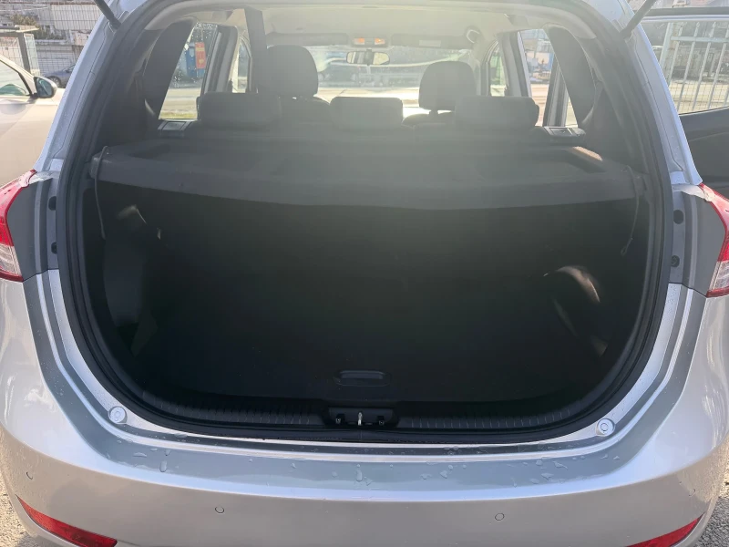 Hyundai Ix20 1.6 DIZEL, 116 коня , ПАРКТРОНИК, снимка 10 - Автомобили и джипове - 53596234