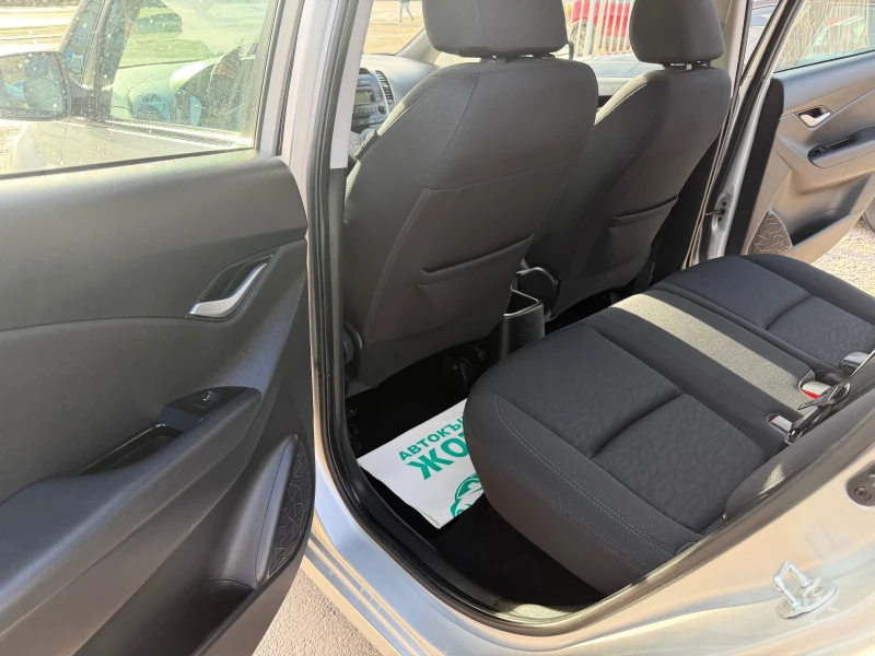 Hyundai Ix20 1.6 DIZEL, 116 коня , ПАРКТРОНИК, снимка 11 - Автомобили и джипове - 53596234