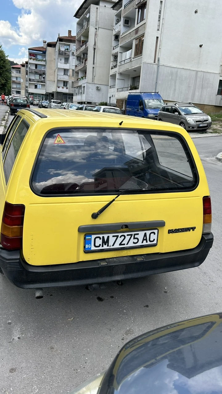 Opel Kadett, снимка 3 - Автомобили и джипове - 47314820