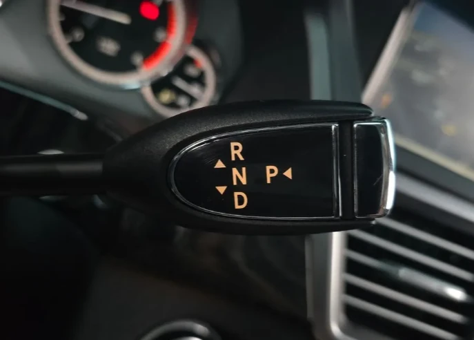 Mercedes-Benz E 220 Avantgarde - изображение 9