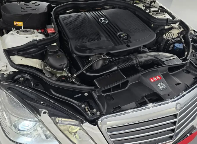 Mercedes-Benz E 220 Avantgarde - изображение 6