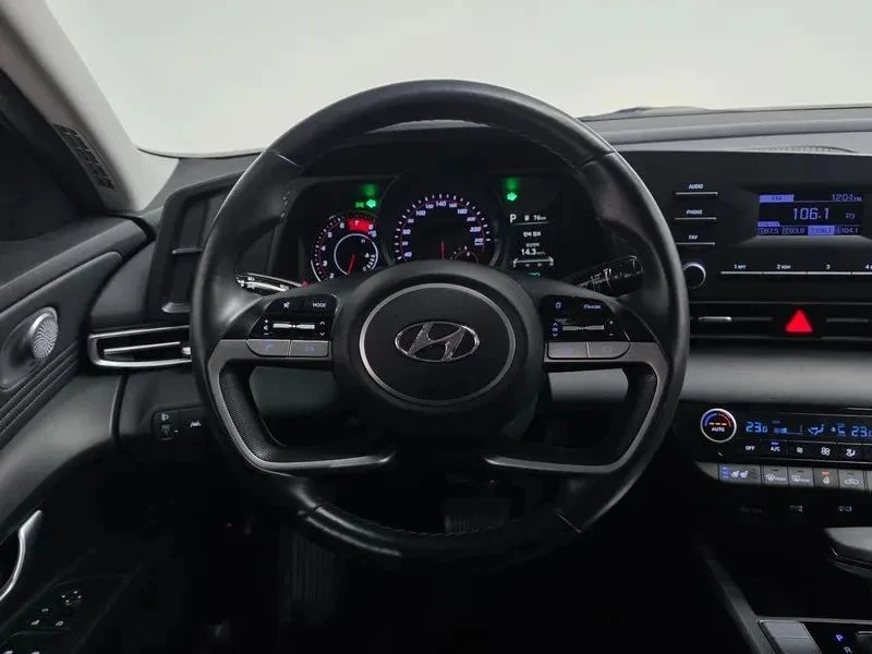 Hyundai Elantra, снимка 12 - Автомобили и джипове - 56723505