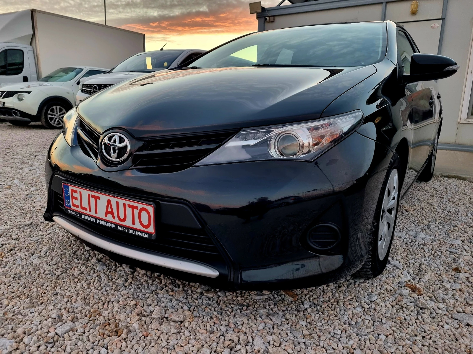 Toyota Auris 1.3VVT-i 99ks. 6 скорости, Климатроник, снимка 1