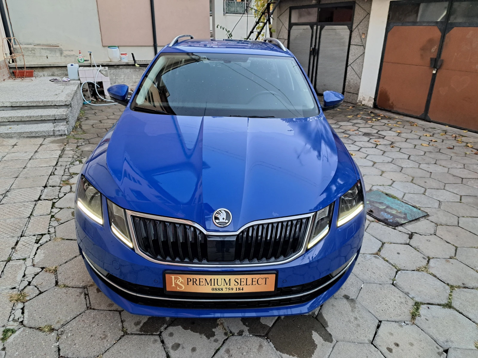 Skoda Octavia 2.0TDI 184 к.с 4х4 Style - изображение 2