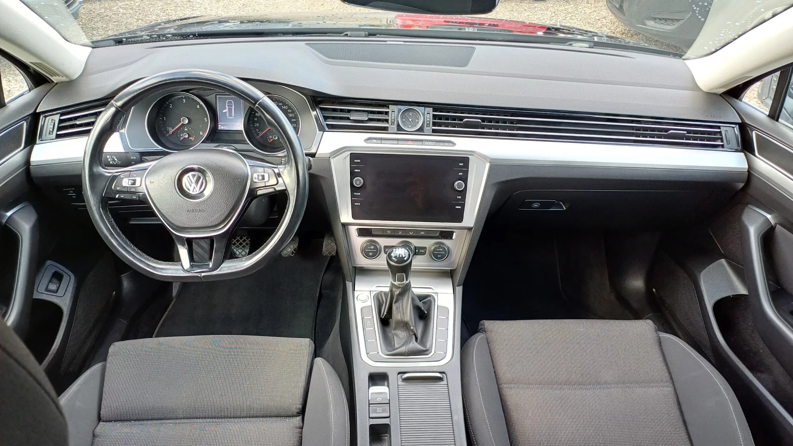 VW Passat 2.0TDI - изображение 10