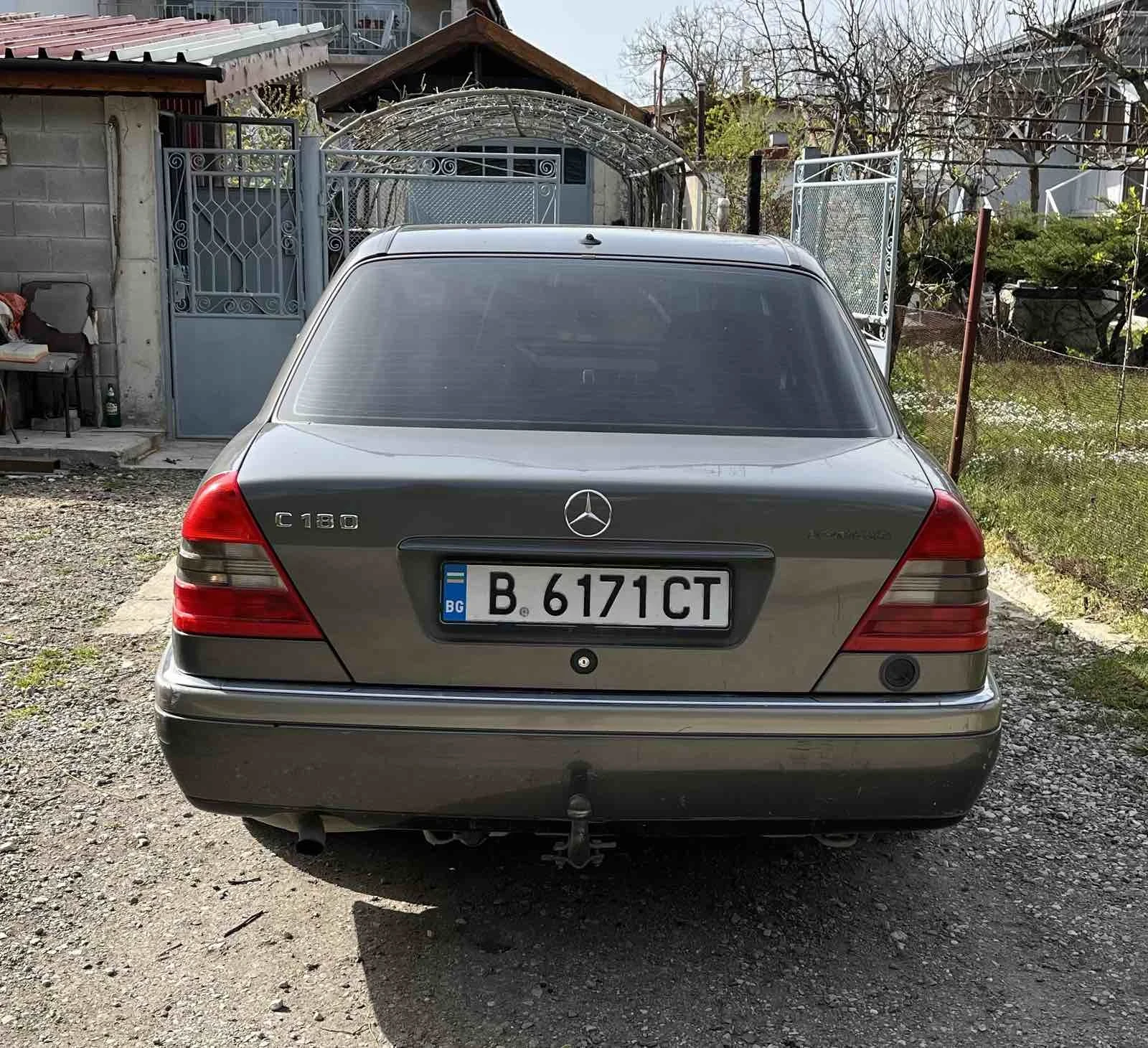 Mercedes-Benz C 180 Elegance  - изображение 4