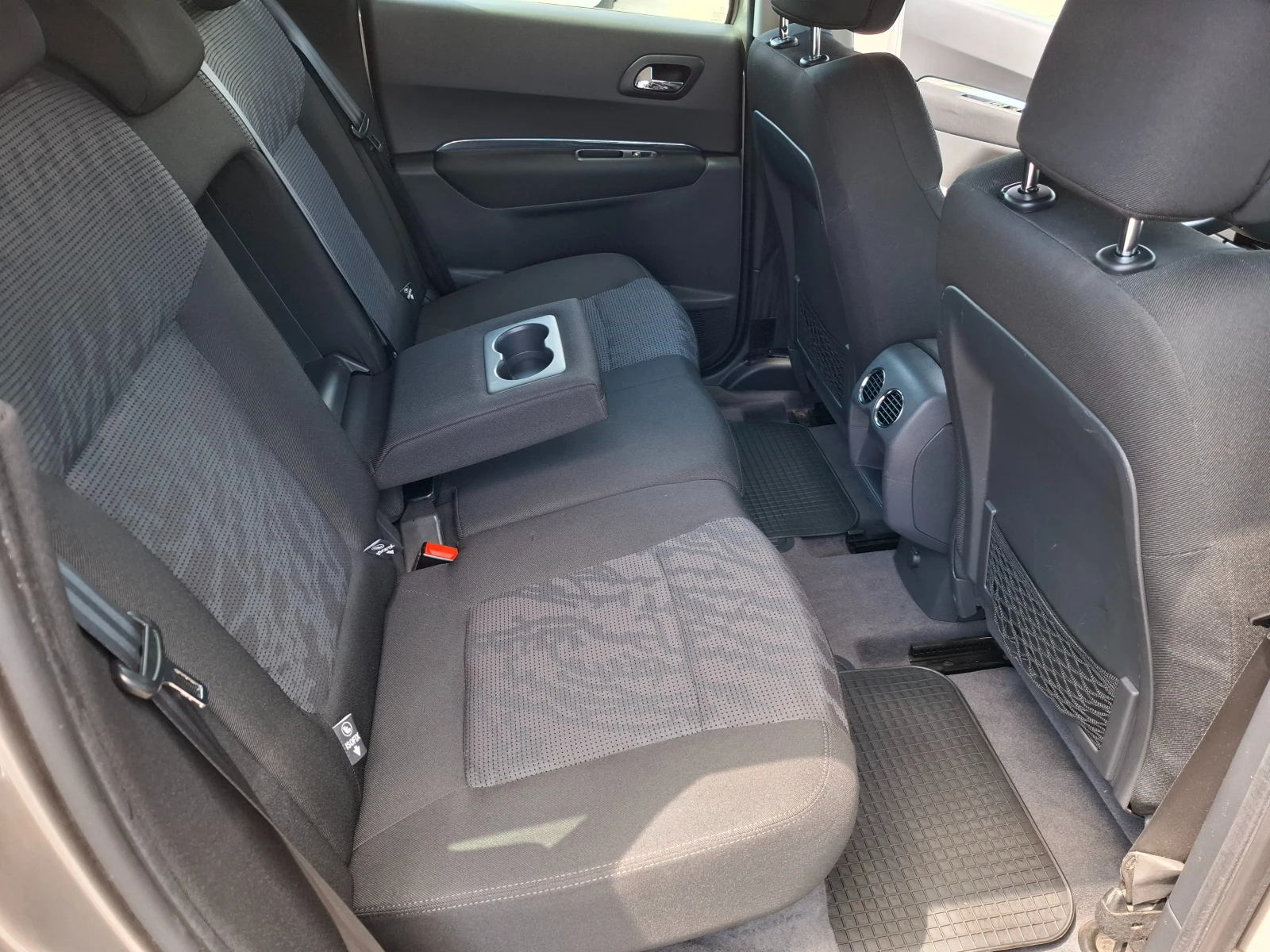 Peugeot 3008 1.6 HDI NAVI  - изображение 9