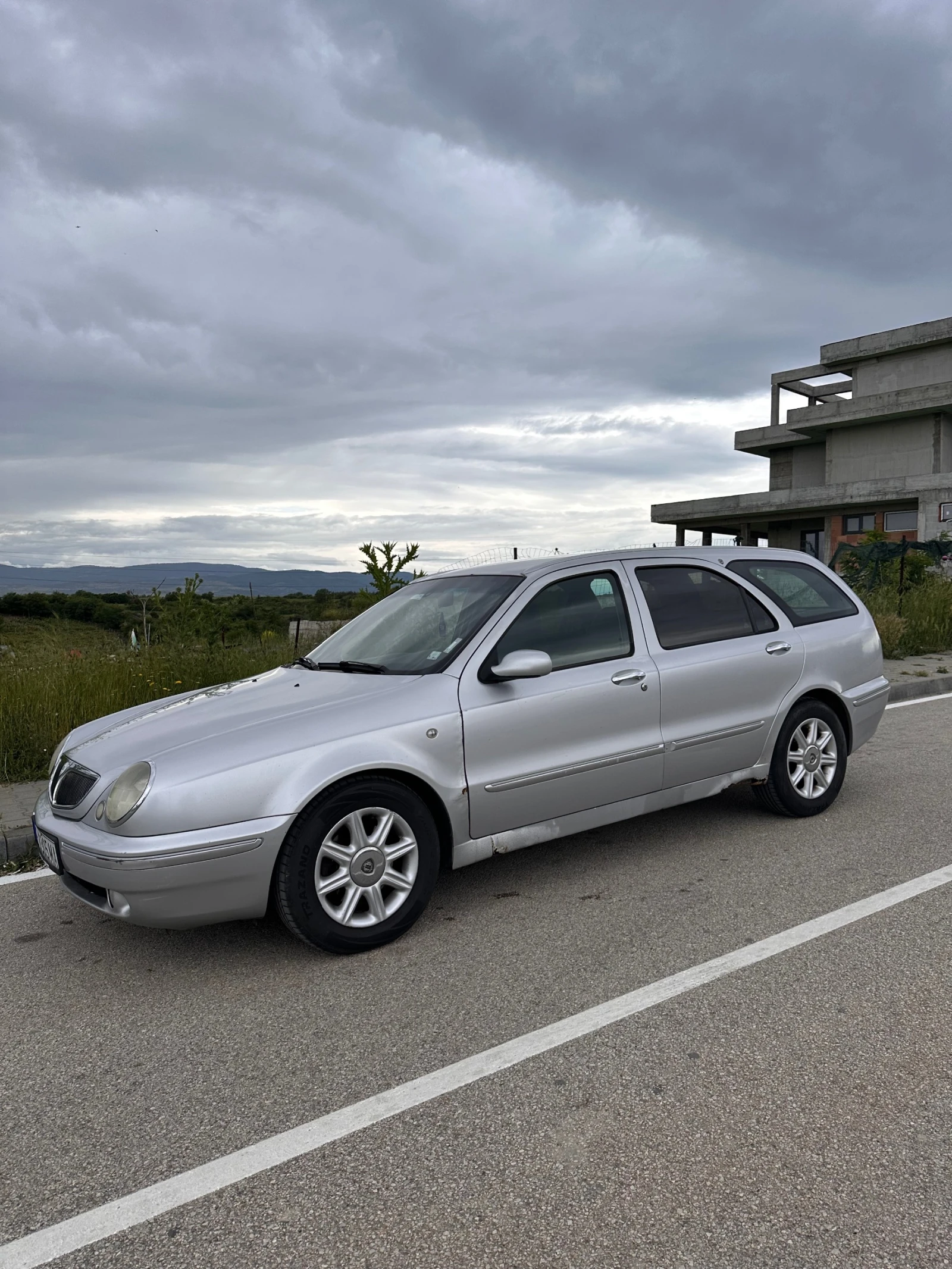 Lancia Lybra  - изображение 4