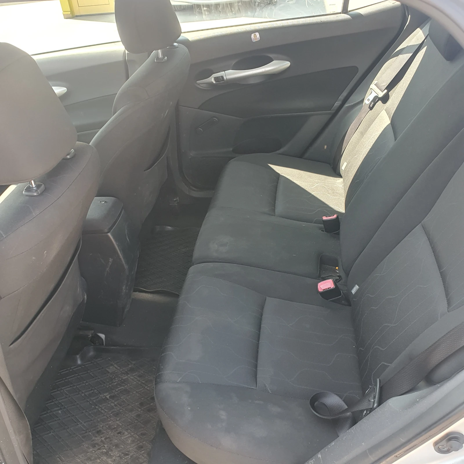 Toyota Auris 1.33 VVT-i - изображение 5