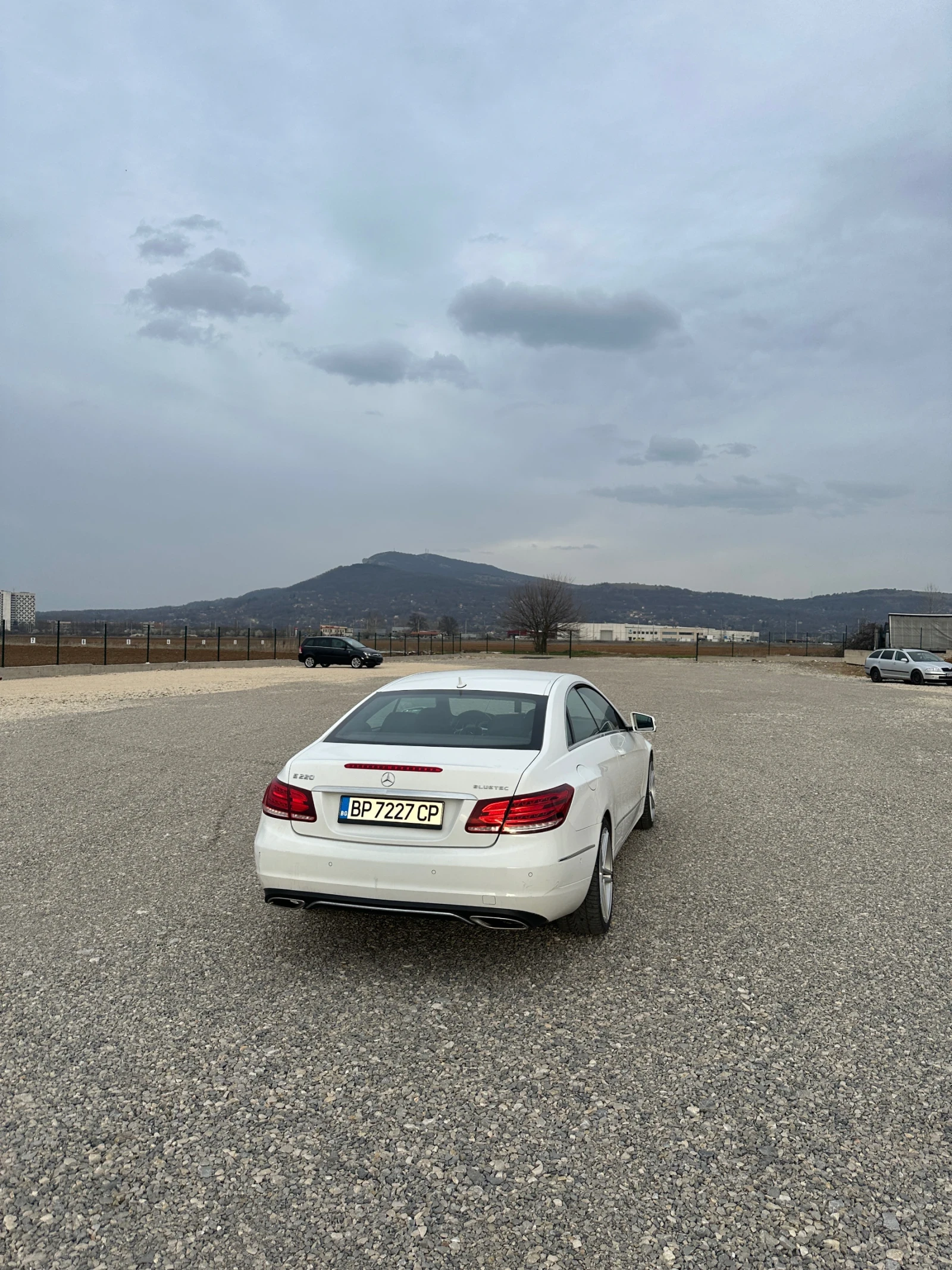 Mercedes-Benz E 220 E220 - изображение 3