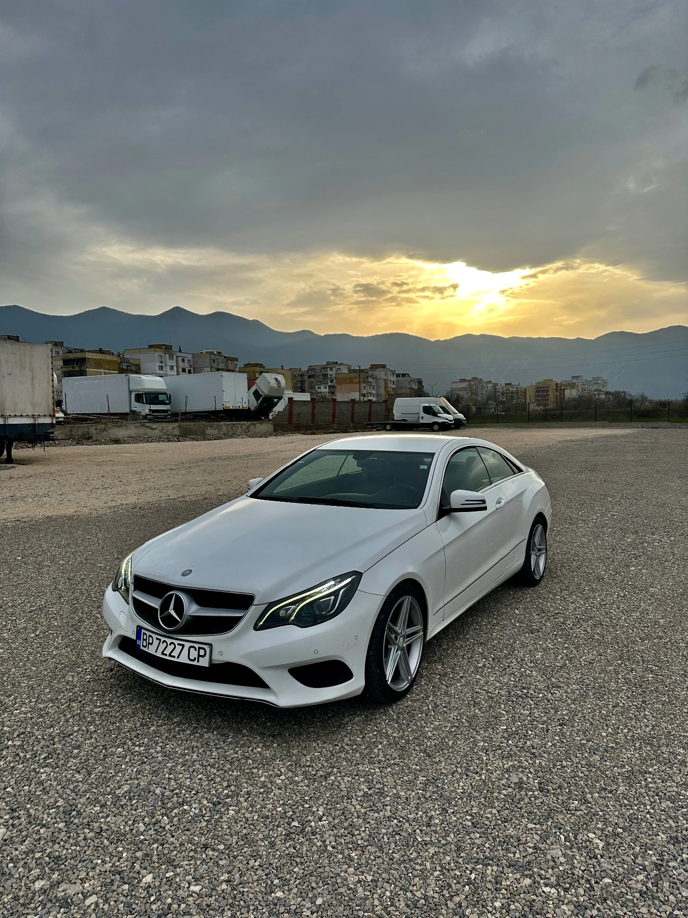 Mercedes-Benz E 220 E220 - изображение 5