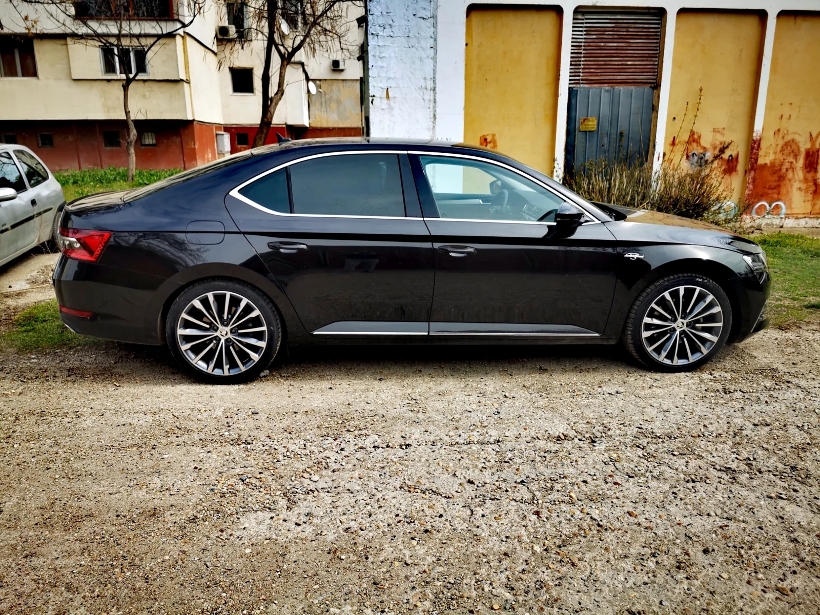 Skoda Superb L&K - изображение 4