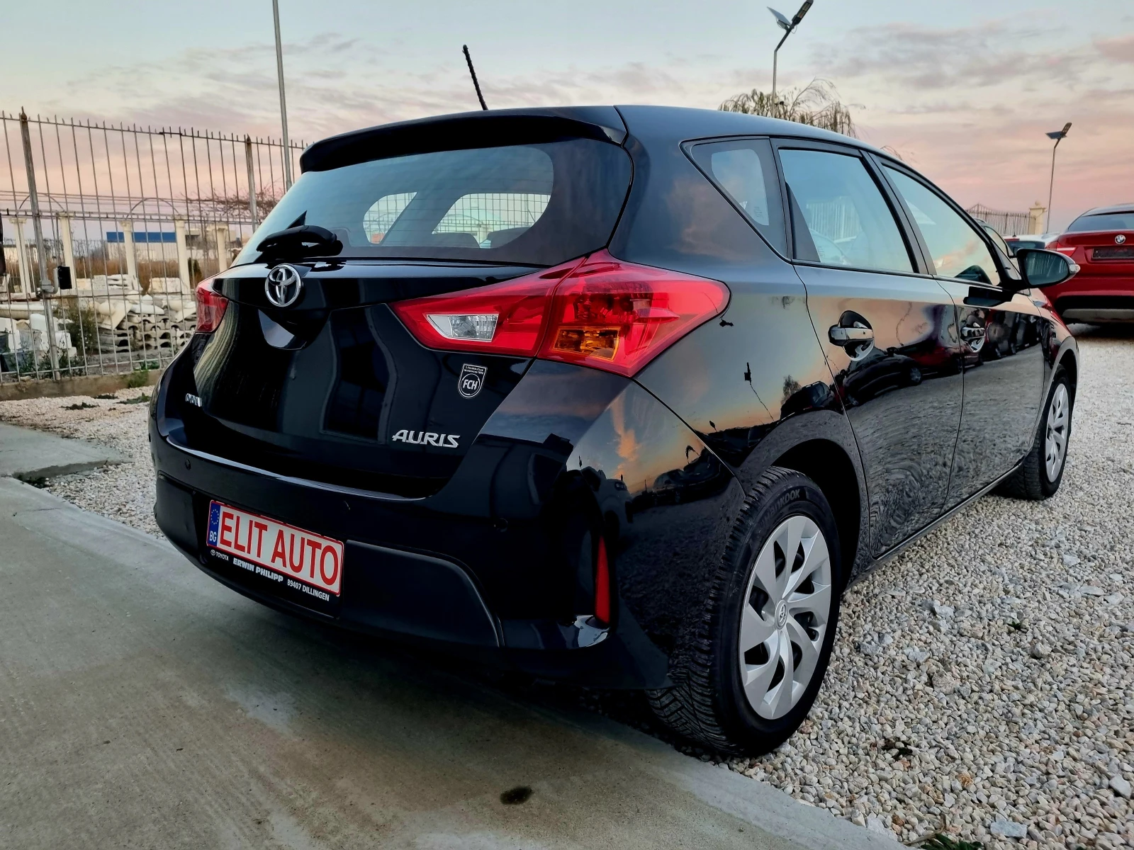 Toyota Auris 1.3VVT-i 99ks. 6 ��������, ����������� | Mobile.bg � ����������� 6