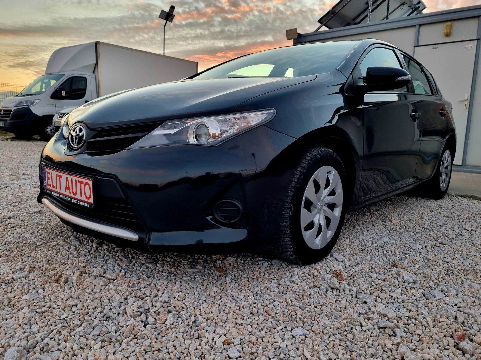 Toyota Auris 1.3VVT-i 99ks. 6 ��������, ����������� | Mobile.bg � ����������� 2