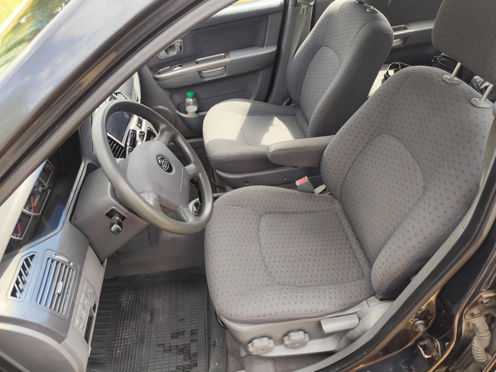 Kia Carens 1.6 Газ, Нави, Теглич - изображение 7