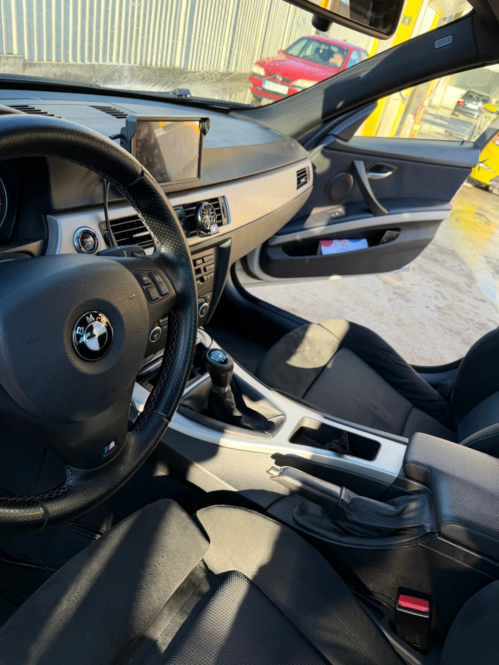 BMW 320  - изображение 5