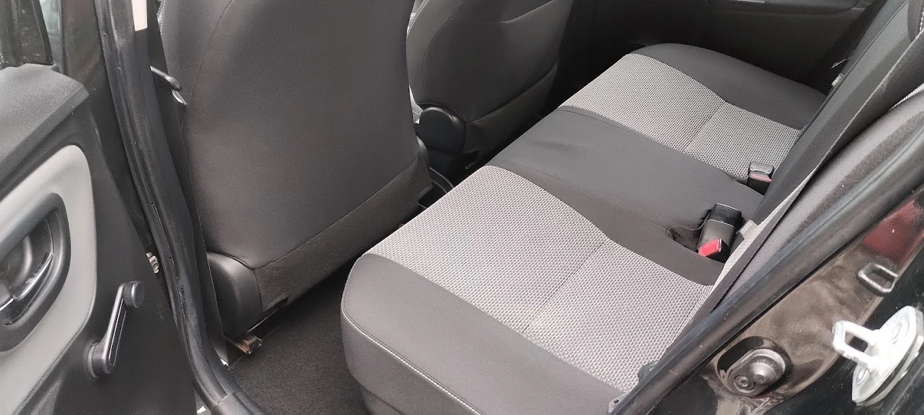 Toyota Yaris 1.5 i HYBRID Euro 6 - изображение 9