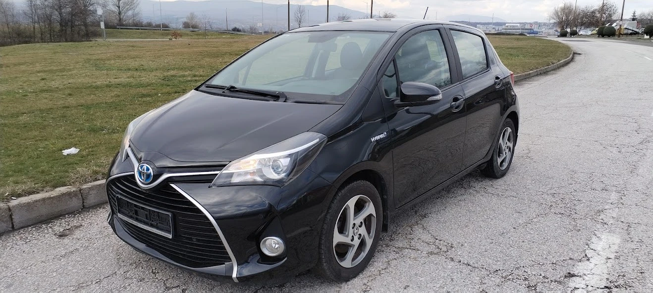Toyota Yaris 1.5 i HYBRID Euro 6 - изображение 3