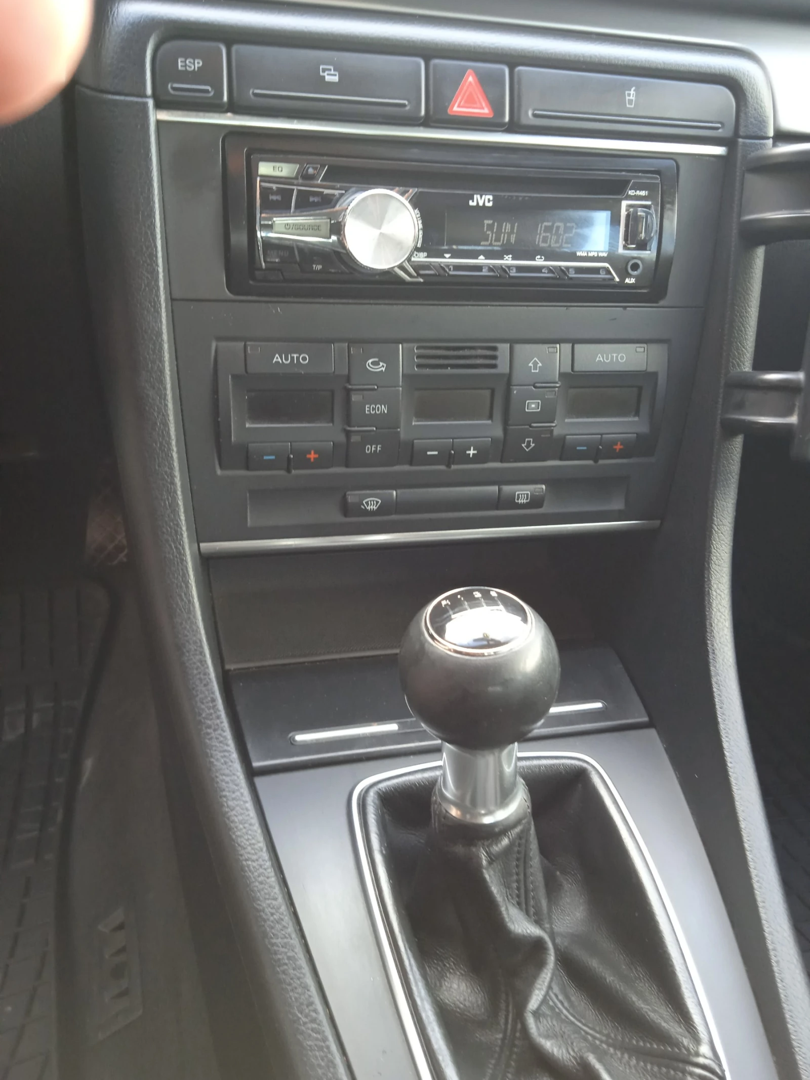 Audi A4 2.0 TDI - изображение 7