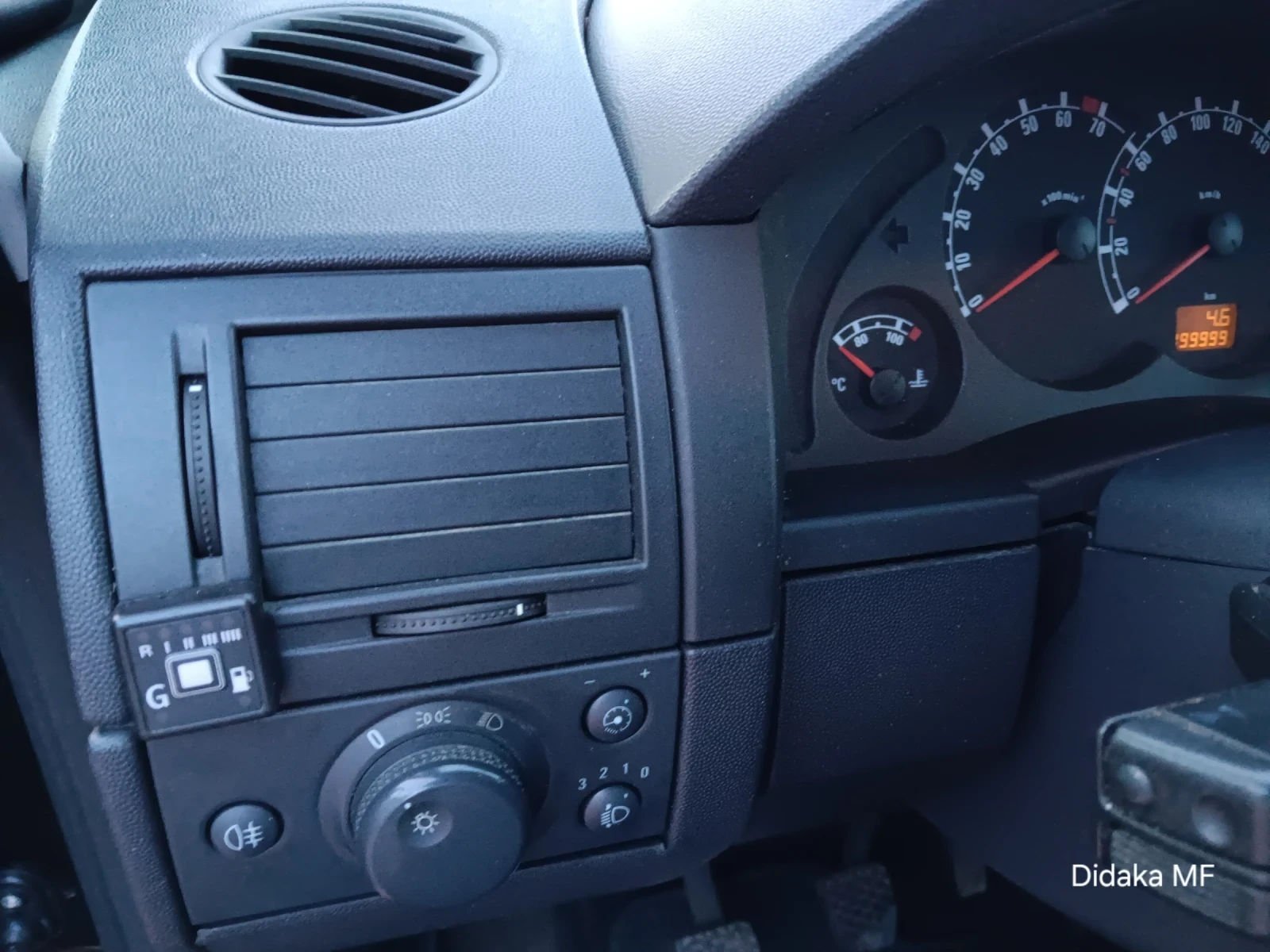 Opel Meriva, снимка 8 - Автомобили и джипове - 53878689