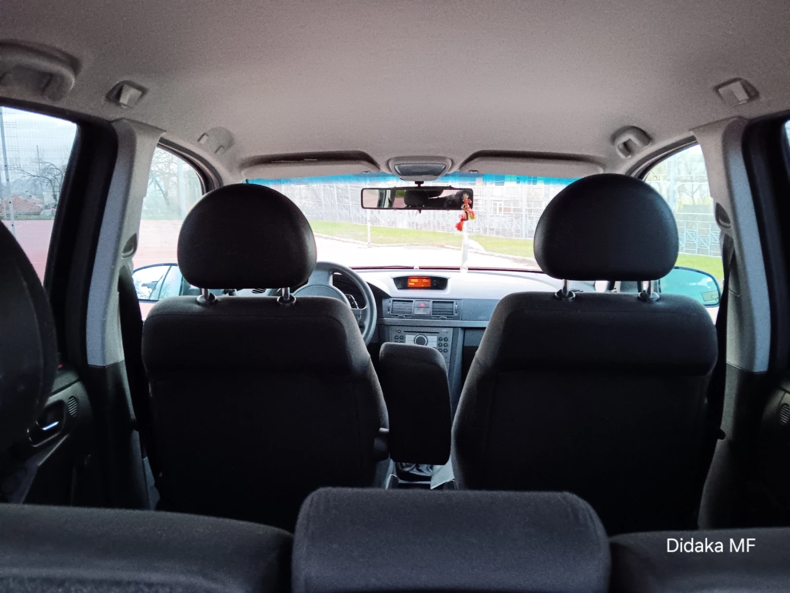 Opel Meriva, снимка 4 - Автомобили и джипове - 53878689