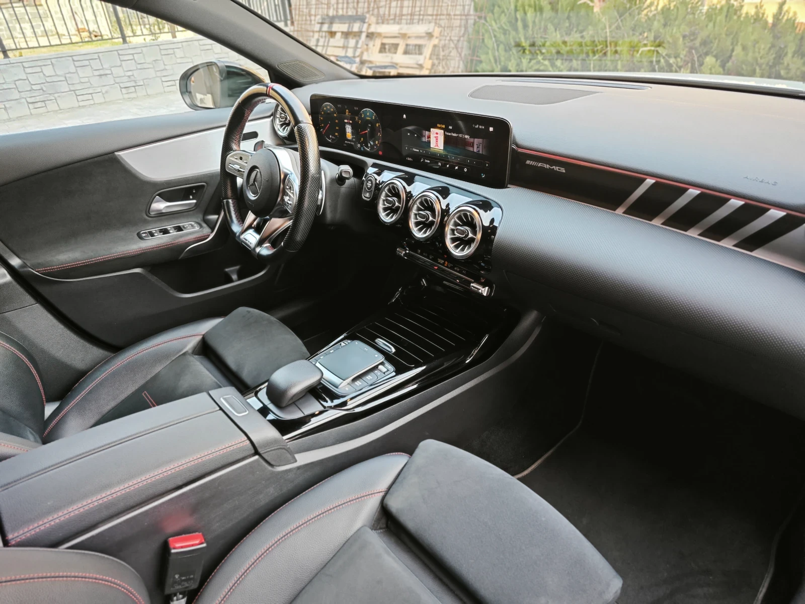 Mercedes-Benz A 35, снимка 11 - Автомобили и джипове - 53989951