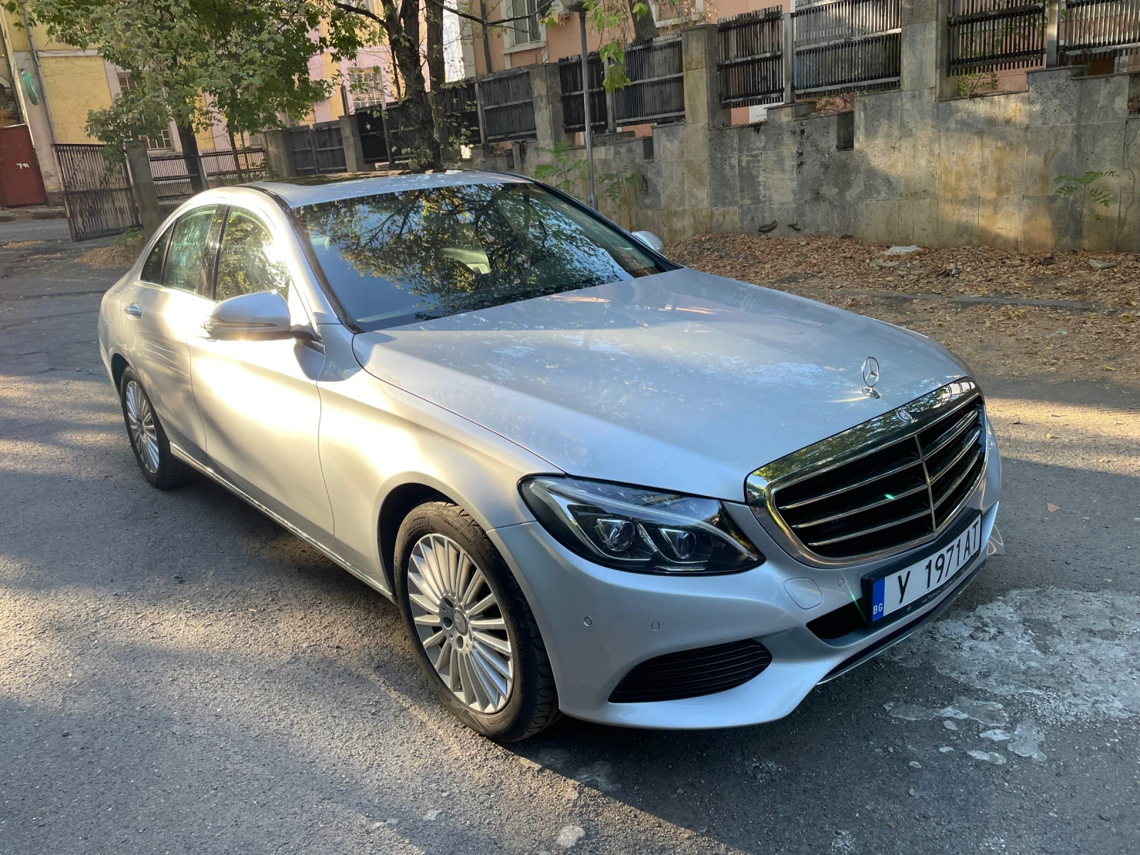 Mercedes-Benz C 220, снимка 5 - Автомобили и джипове - 54175689
