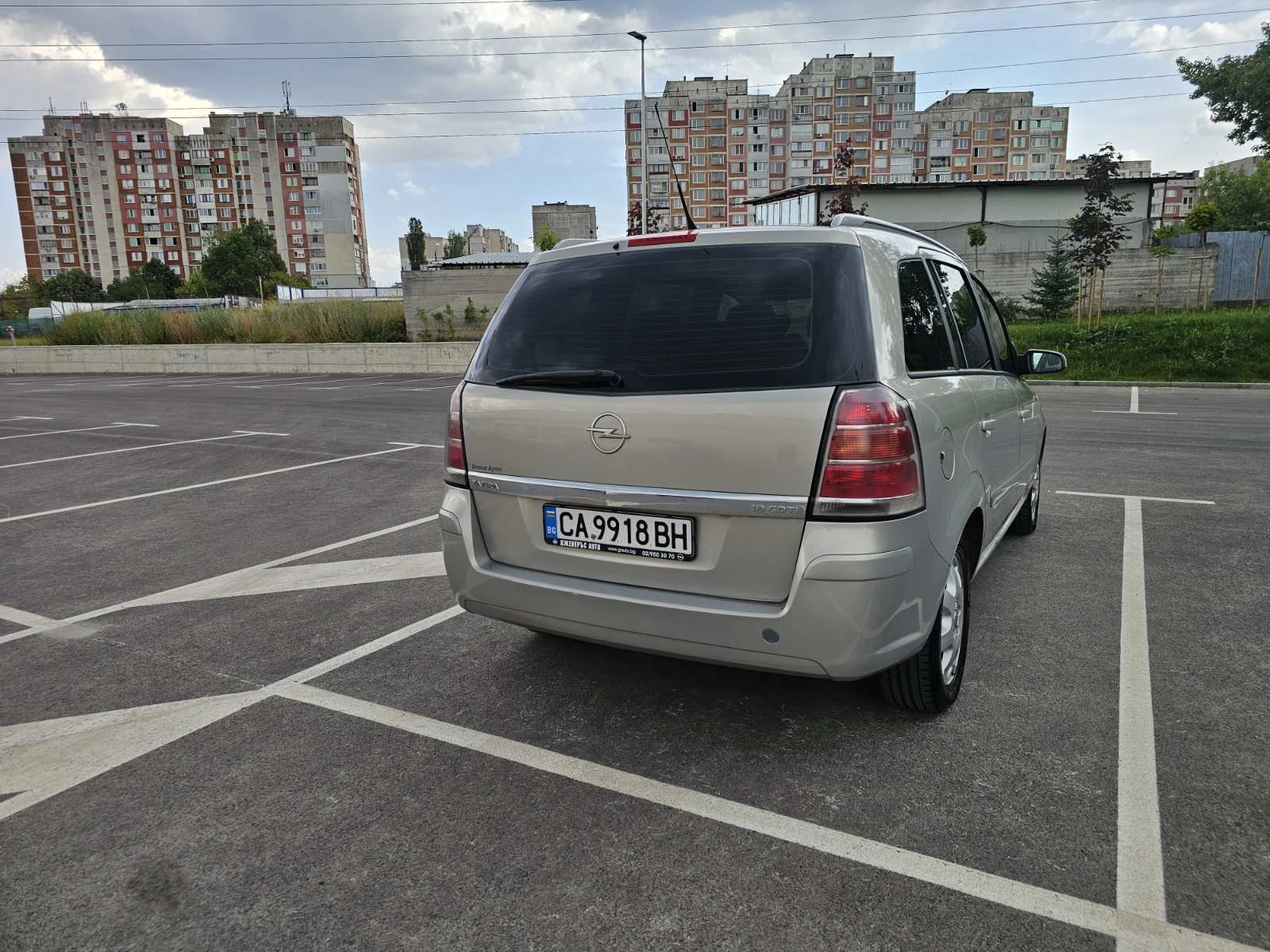Opel Zafira CDTI, 7 местна, снимка 6 - Автомобили и джипове - 54341677