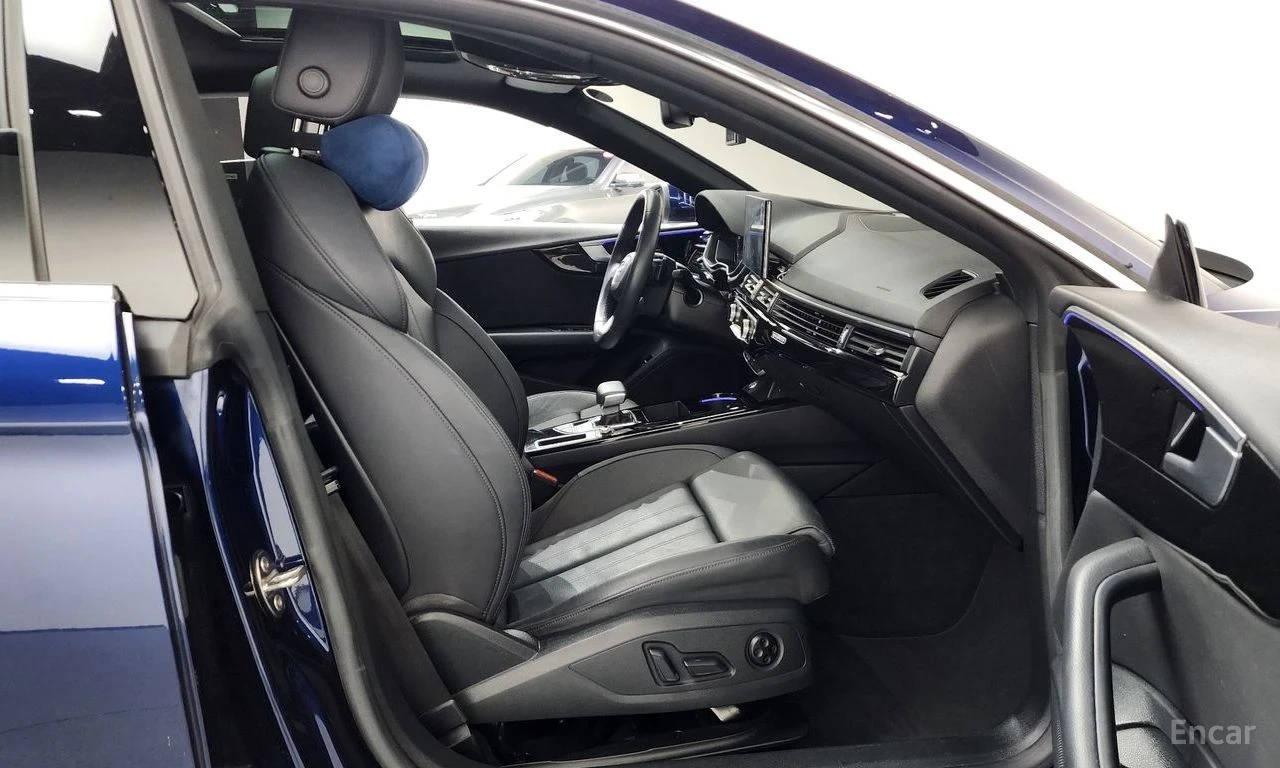 Audi A5 2.0L TFSI, снимка 7 - Автомобили и джипове - 54723832