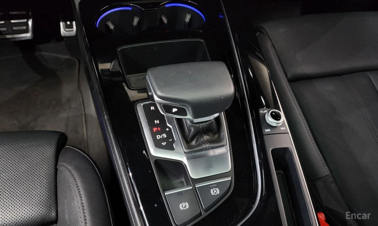 Audi A5 2.0L TFSI, снимка 10 - Автомобили и джипове - 54723832