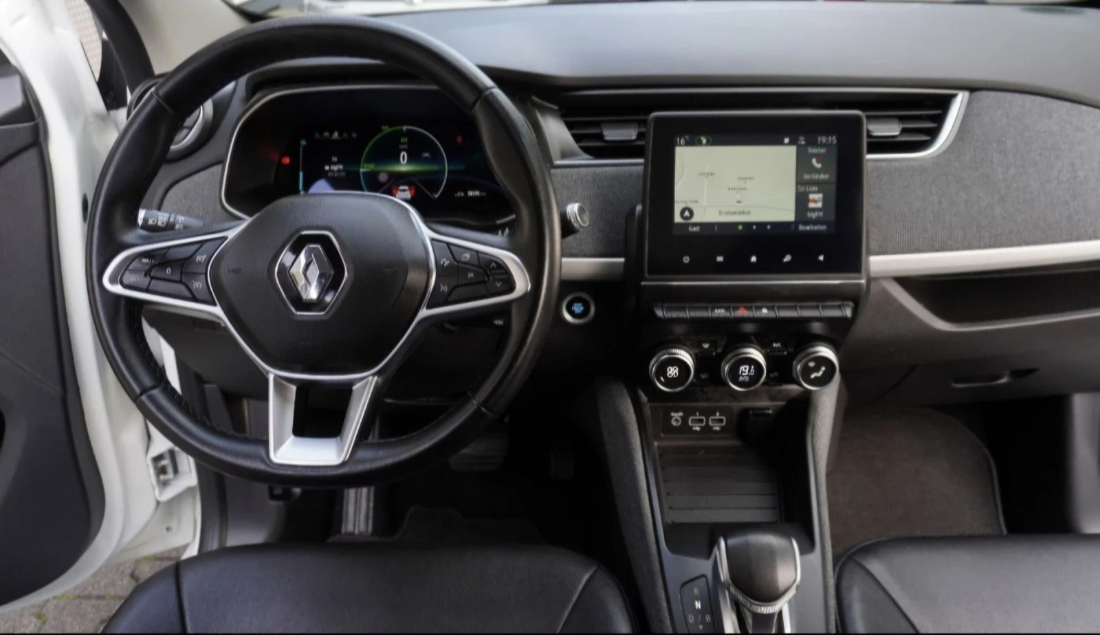 Renault Zoe R 110 49000 km, снимка 8 - Автомобили и джипове - 54747335