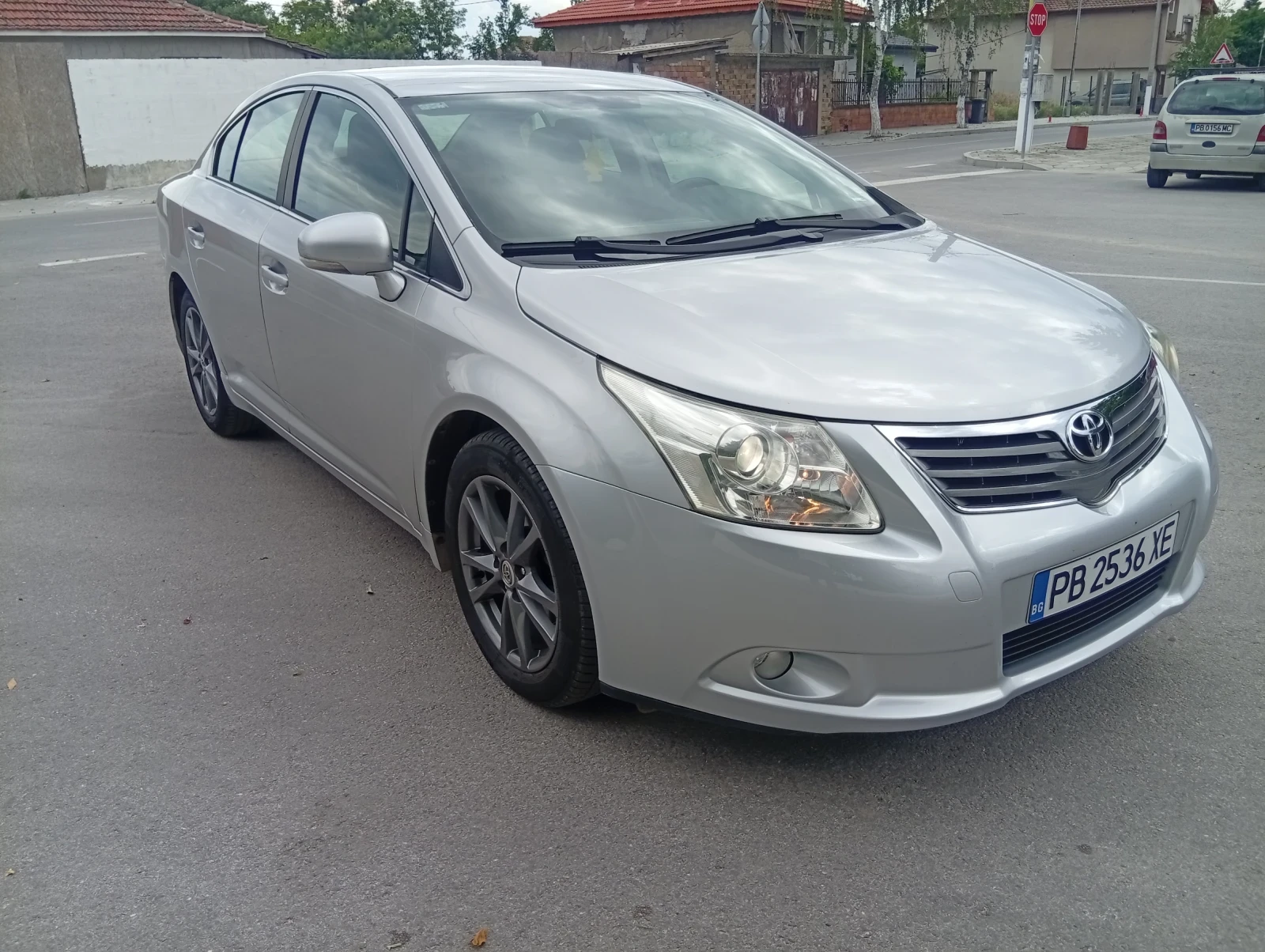 Toyota Avensis 2.0D4D перфектен , снимка 3 - Автомобили и джипове - 55045923
