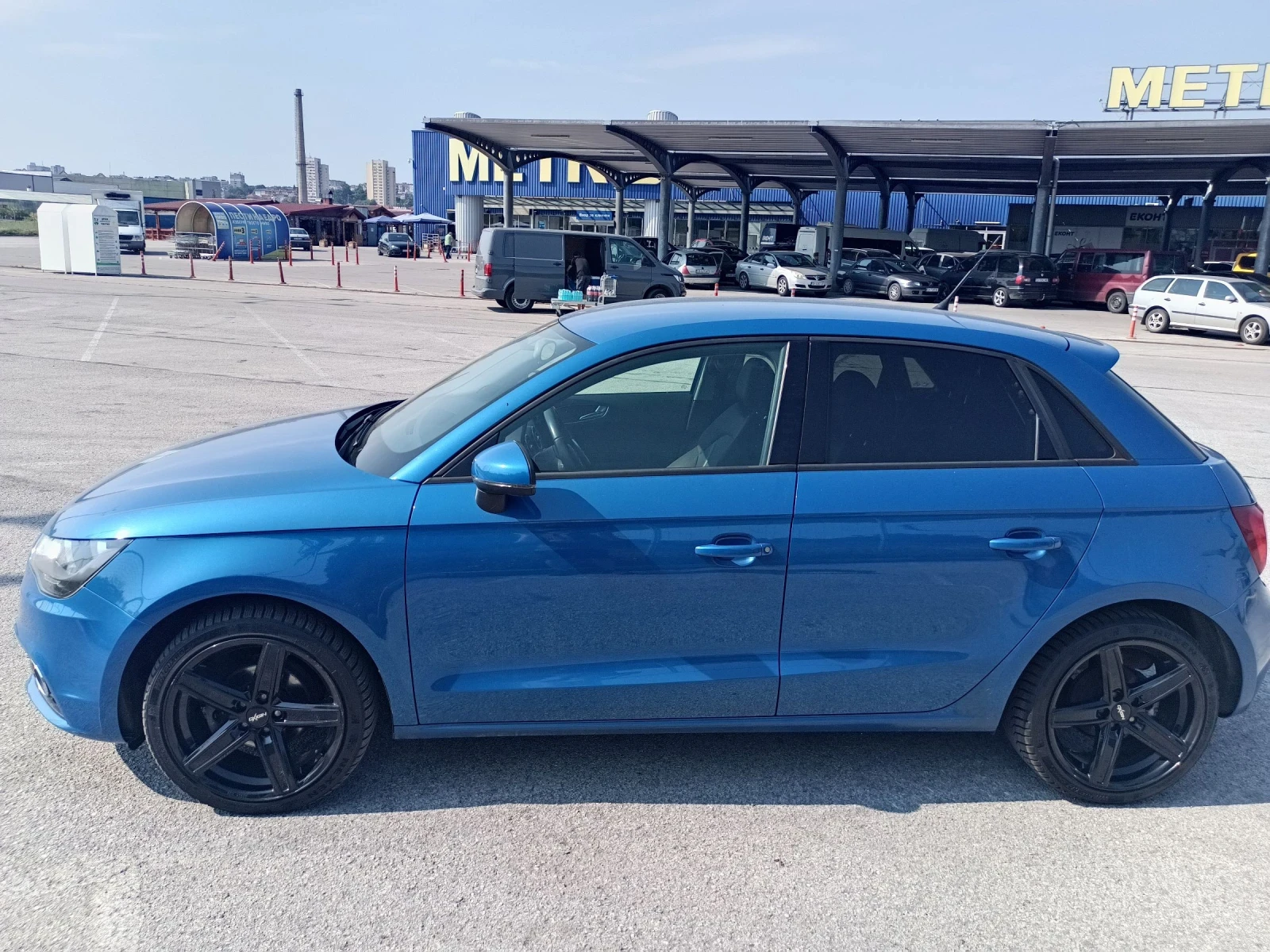 Audi A1 Sportback 1.6TDi Ambient , снимка 4 - Автомобили и джипове - 55117389