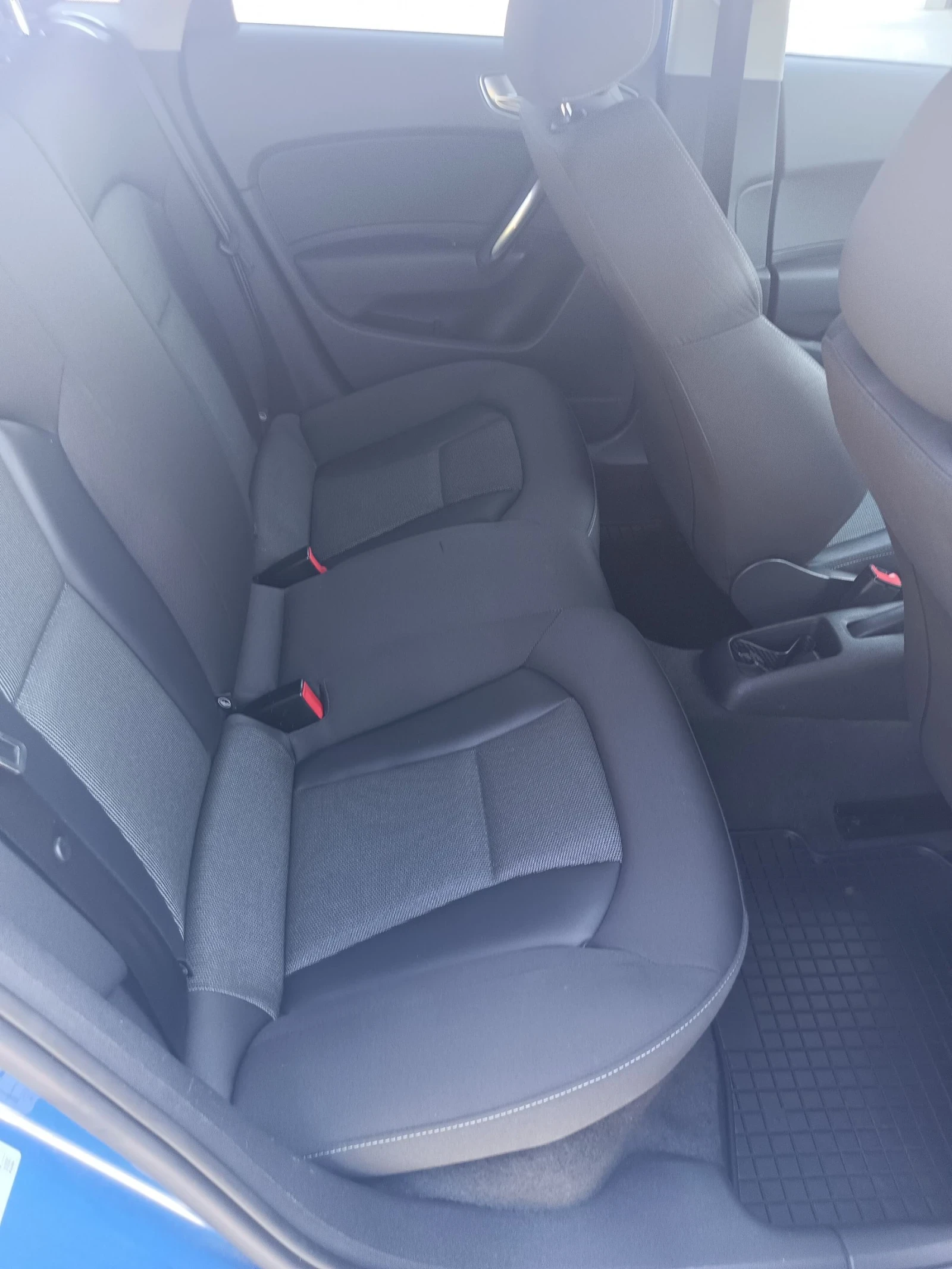 Audi A1 Sportback 1.6TDi Ambient , снимка 16 - Автомобили и джипове - 55117389