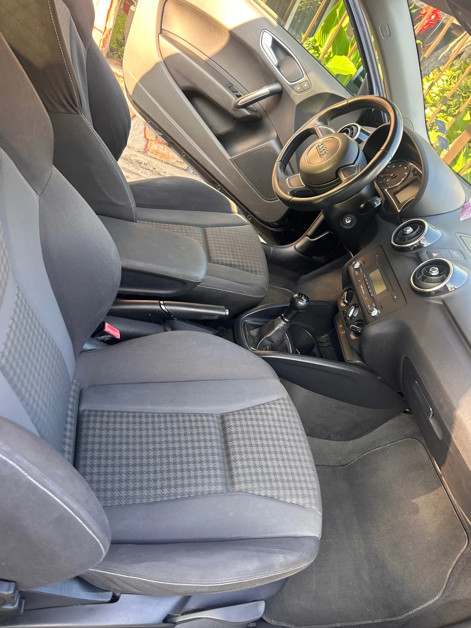 Audi A1 1.4 TFSI 122 к.с. (90 kW)., снимка 9 - Автомобили и джипове - 55401588