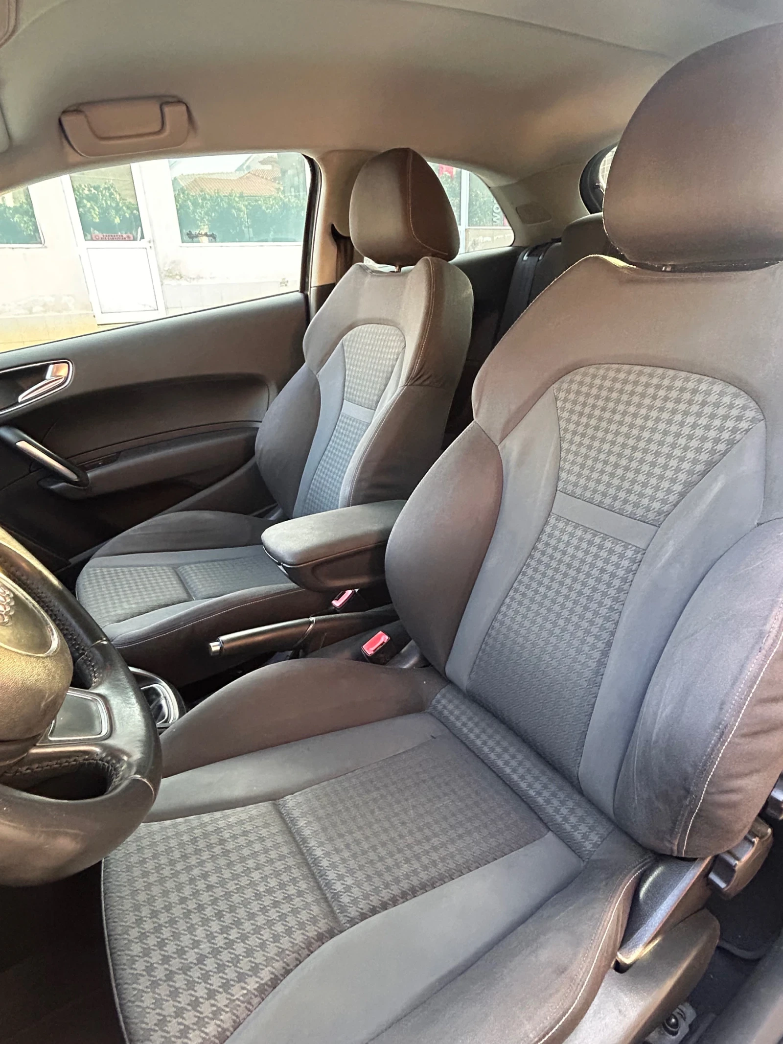 Audi A1 1.4 TFSI 122 к.с. (90 kW)., снимка 11 - Автомобили и джипове - 55401588