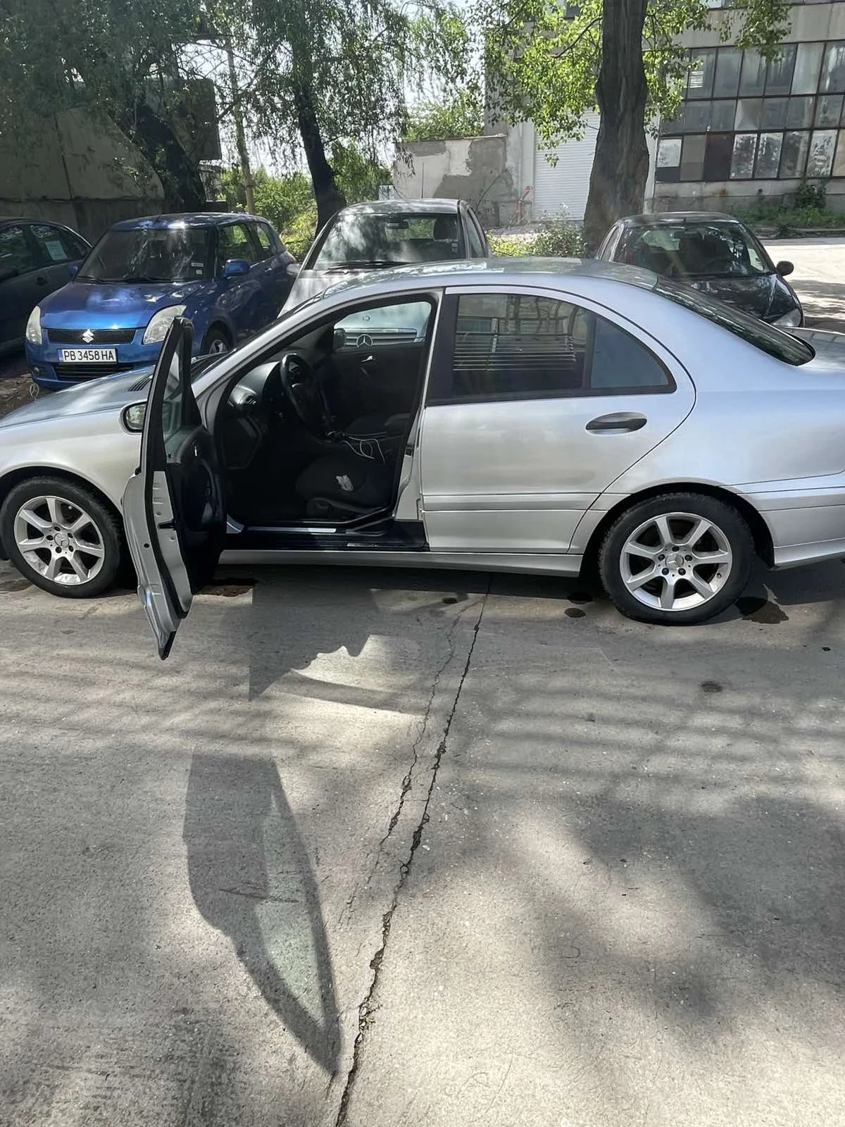 Mercedes-Benz C 220, снимка 10 - Автомобили и джипове - 55423783