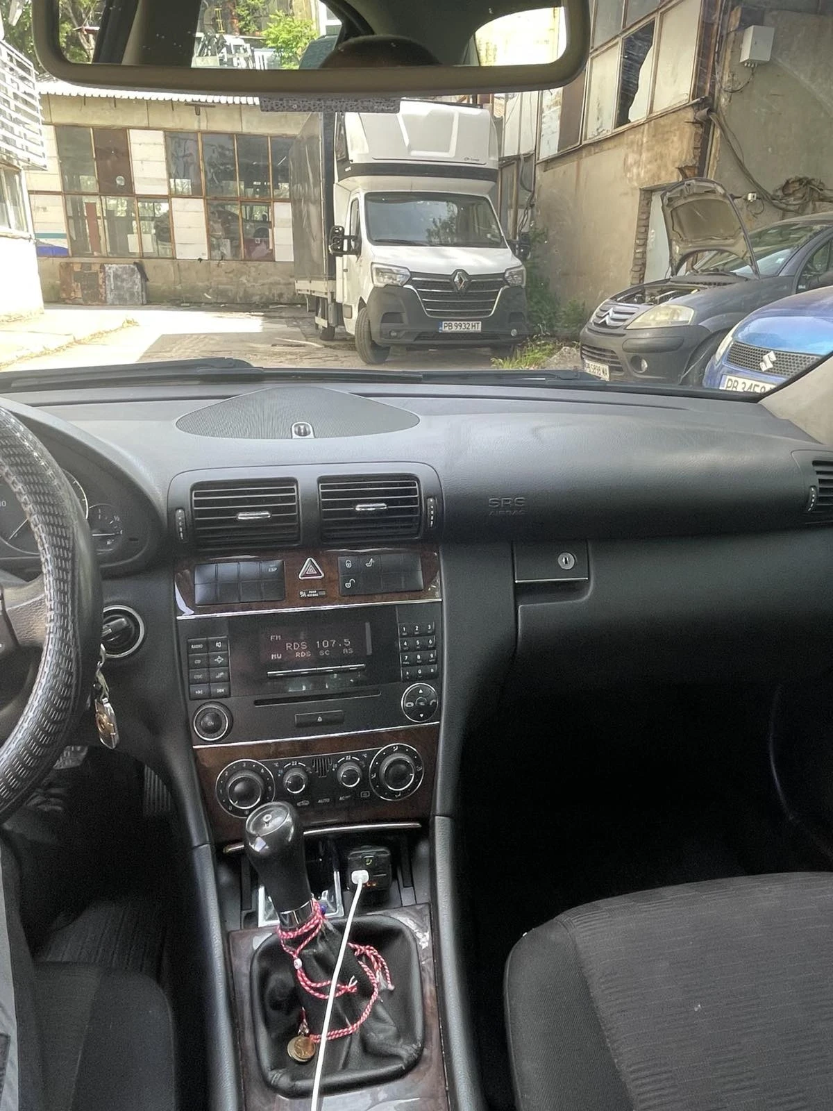 Mercedes-Benz C 220, снимка 7 - Автомобили и джипове - 55423783