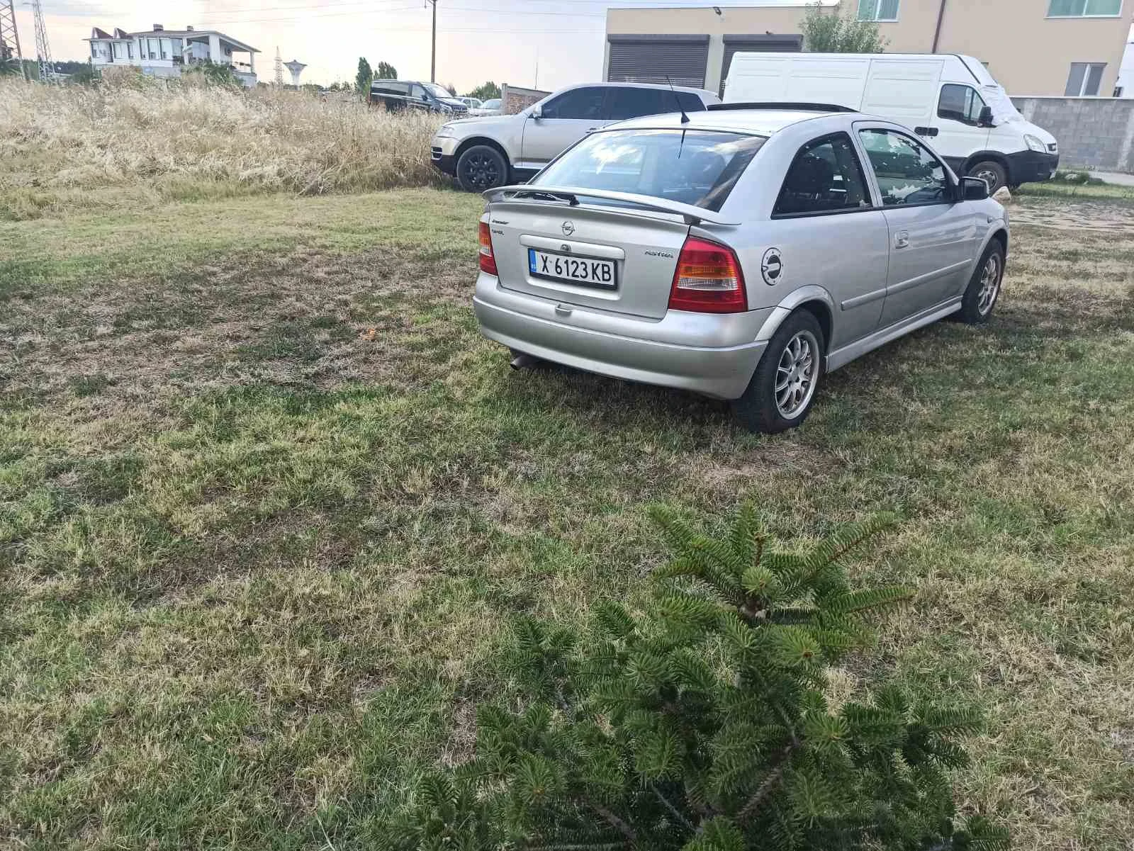 Opel Astra, снимка 5 - Автомобили и джипове - 55578522