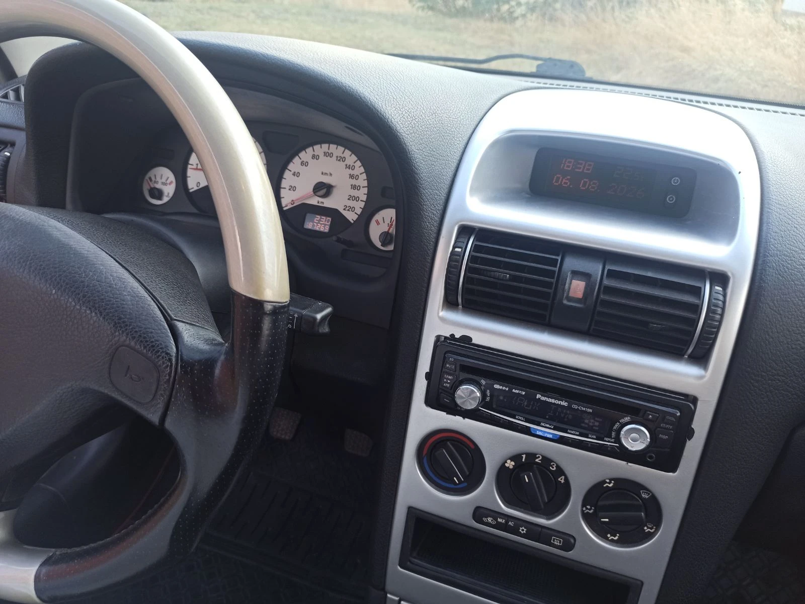 Opel Astra, снимка 11 - Автомобили и джипове - 55578522