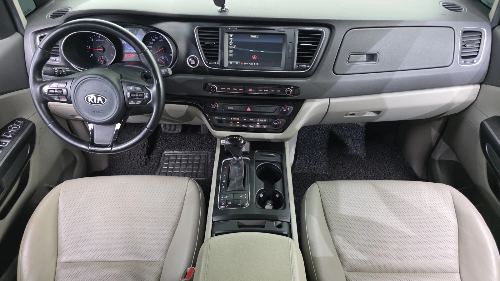 Kia Carnival ПОДГРЕВ ВОЛАН* КРАЙНА ЦЕНА, снимка 7 - Автомобили и джипове - 55594990