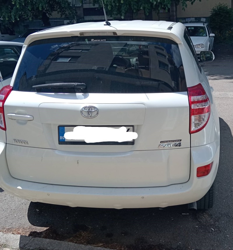 Toyota Rav4, снимка 3 - Автомобили и джипове - 46017972