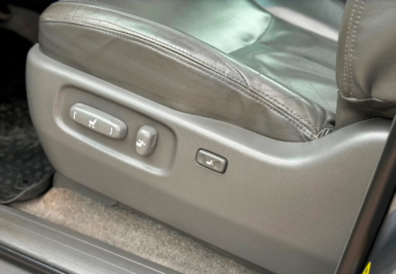 Toyota Land cruiser 4.0Бензин газ, снимка 7 - Автомобили и джипове - 50243077