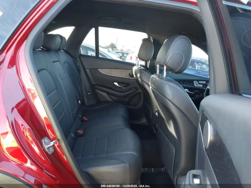 Mercedes-Benz GLC 300 4MATIC * CARFAX* , снимка 8 - Автомобили и джипове - 53421810