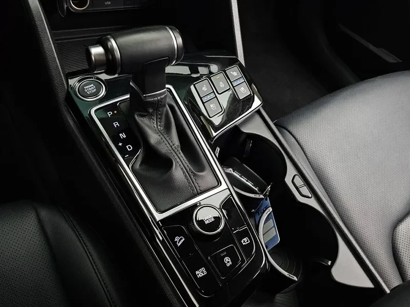 Kia Sportage 2.0 2Wd Prestige - САМО 30% АВАНС, снимка 9 - Автомобили и джипове - 55787535