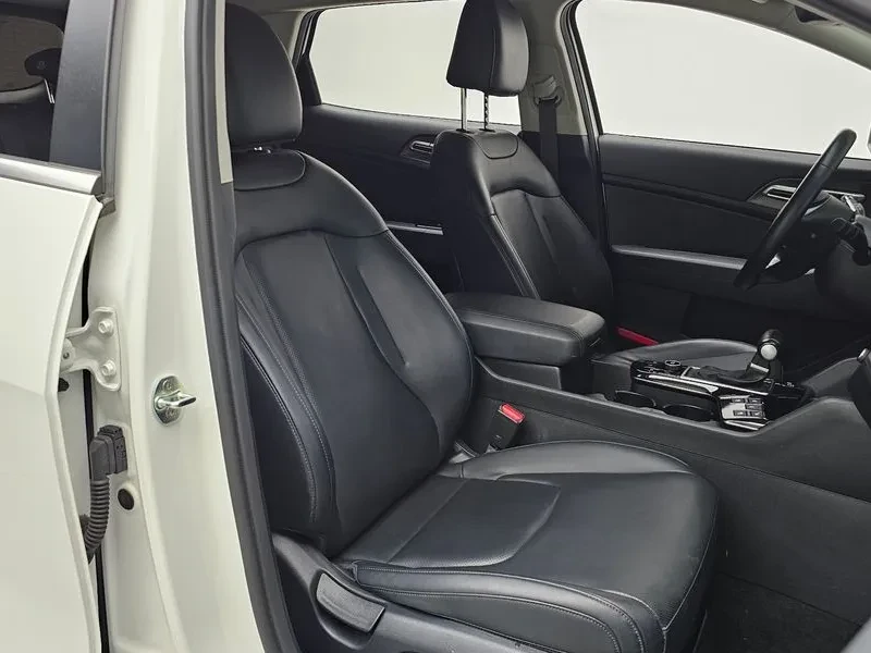 Kia Sportage 2.0 2Wd Prestige - САМО 30% АВАНС, снимка 11 - Автомобили и джипове - 55787535