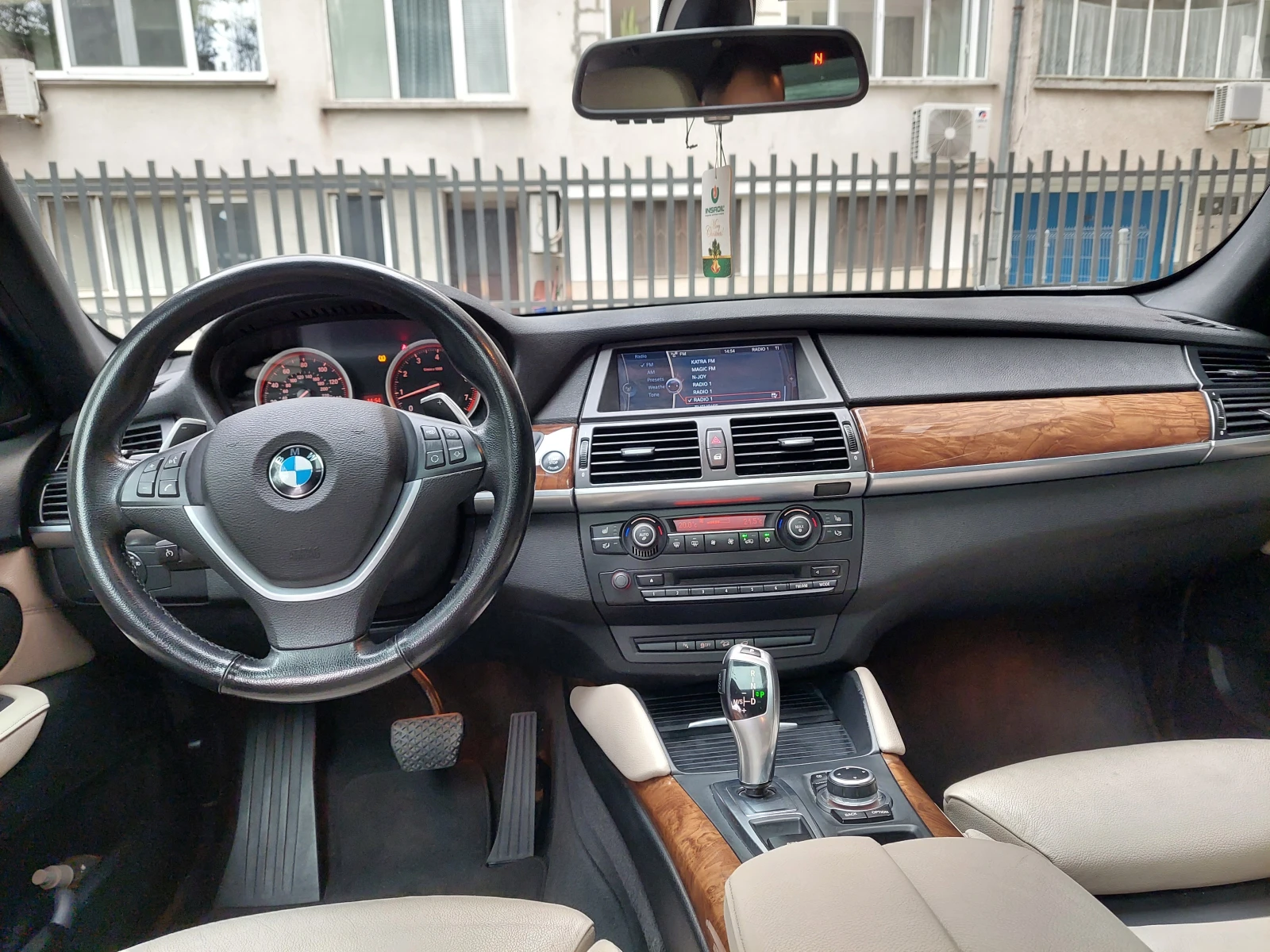 BMW X6 X DRIVE 50I* BI Xenon* 360CAM* KEYLES - изображение 5