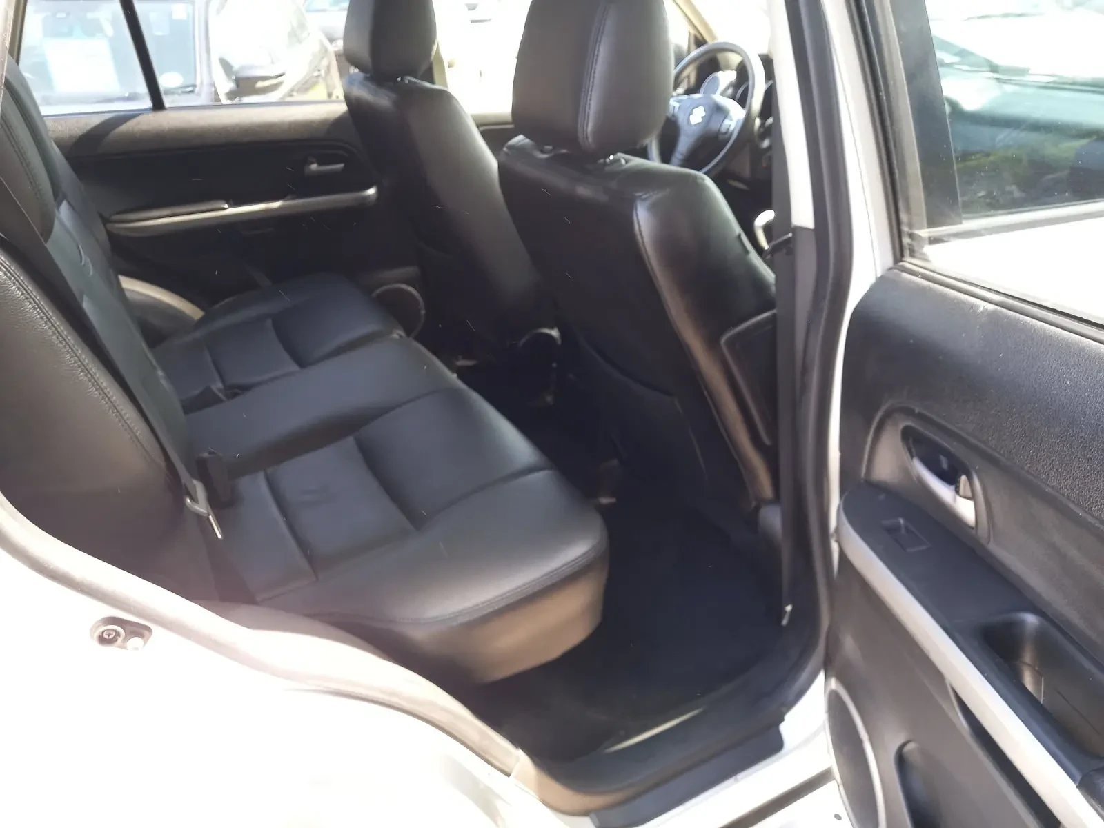 Suzuki Grand vitara 2.4i 169k.c.NAVI, Kyless go, кожа, Facelift   - изображение 10