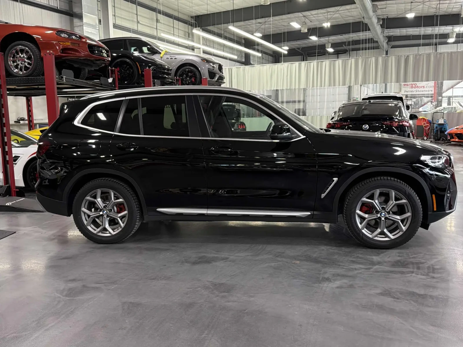 BMW X3 xDrive30i * Keyless * CARFAX * АВТО КРЕДИТ * , снимка 4 - Автомобили и джипове - 54935218